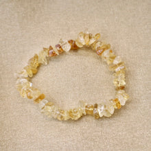 Load image into Gallery viewer, Polished Citrine Chip Stretch Bracelet - The Gem Mine