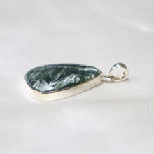 Load image into Gallery viewer, Handmade Sterling Silver Seraphinite Pendant - The Gem Mine