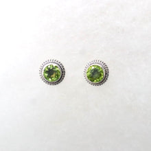 Load image into Gallery viewer, Sterling Silver Rope Design Stud Earrings set with Faceted Peridot - The Gem Mine
