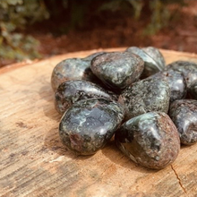 Load image into Gallery viewer, Seraphinite - The Gem Mine
