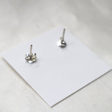 Load image into Gallery viewer, Sterling Silver Heart Stud Earrings - The Gem Mine
