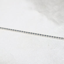 Load image into Gallery viewer, Sterling Silver Multi-Stone Garnet Pendant Necklace
