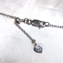 Load image into Gallery viewer, Sterling Silver Leaf Necklace | Nicole Barr - The Gem Mine
