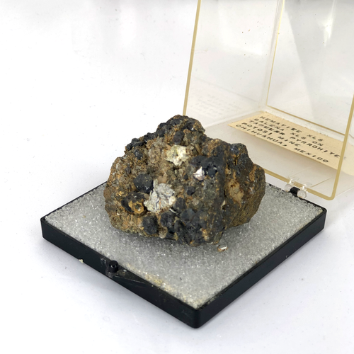 Hematite and Galena Crystals on Tabular Pyrrohite