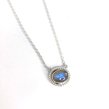 Load image into Gallery viewer, Stephen Estelle Sterling Silver and Labradorite Necklace - The Gem Mine
